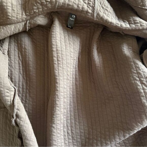 Gap Fit quilted hooded zip up jacket - Picture 3 of 7